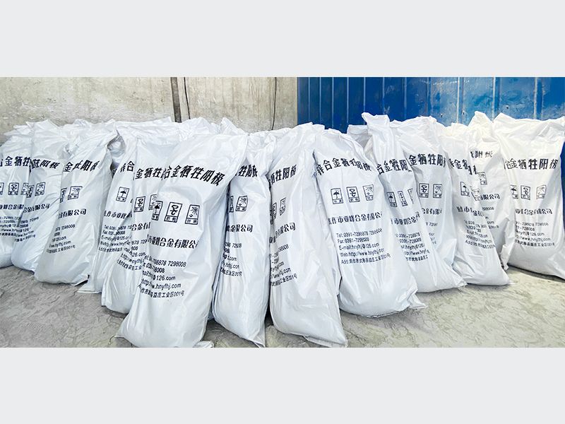 埋地管線，儲罐外壁及其它地下金屬結(jié)構(gòu)常用犧牲陽極